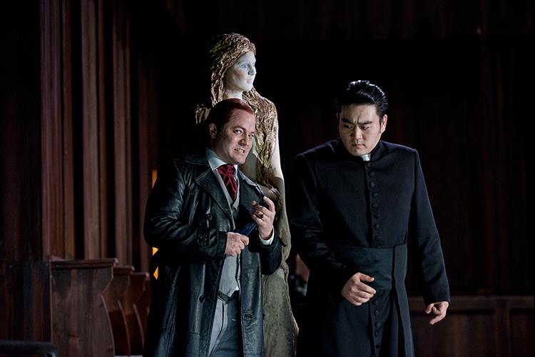 Tosca 10